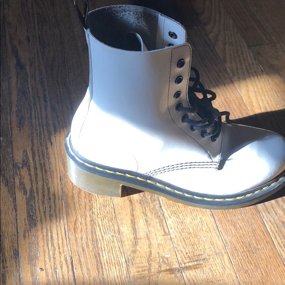 Dr. Martens - Picture 5 of 5